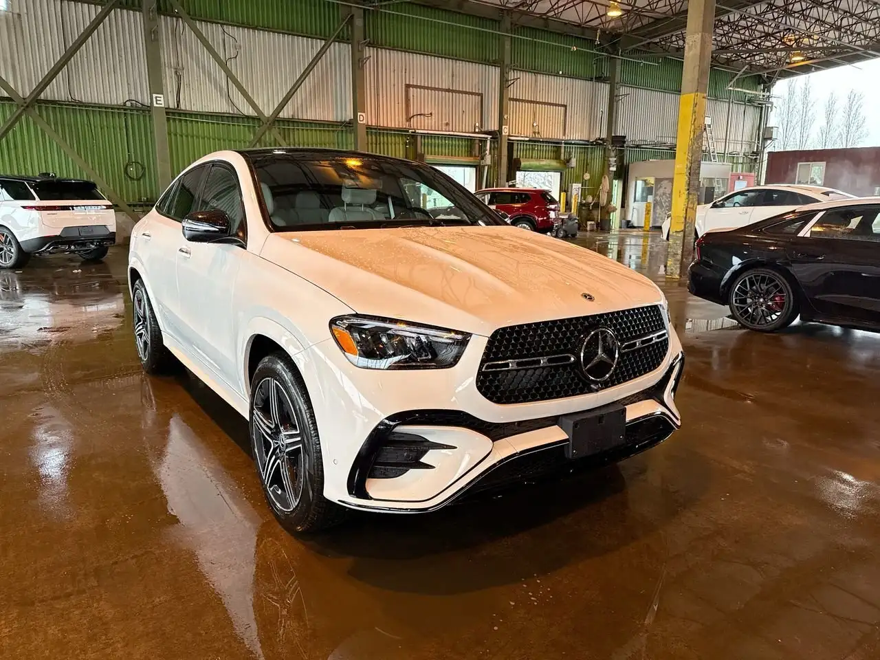 Mercedes-Benz GLE снимка Mercedes-Benz GLE