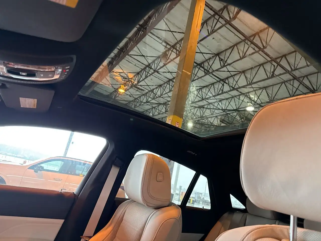 Mercedes-Benz GLE снимка Mercedes-Benz GLE