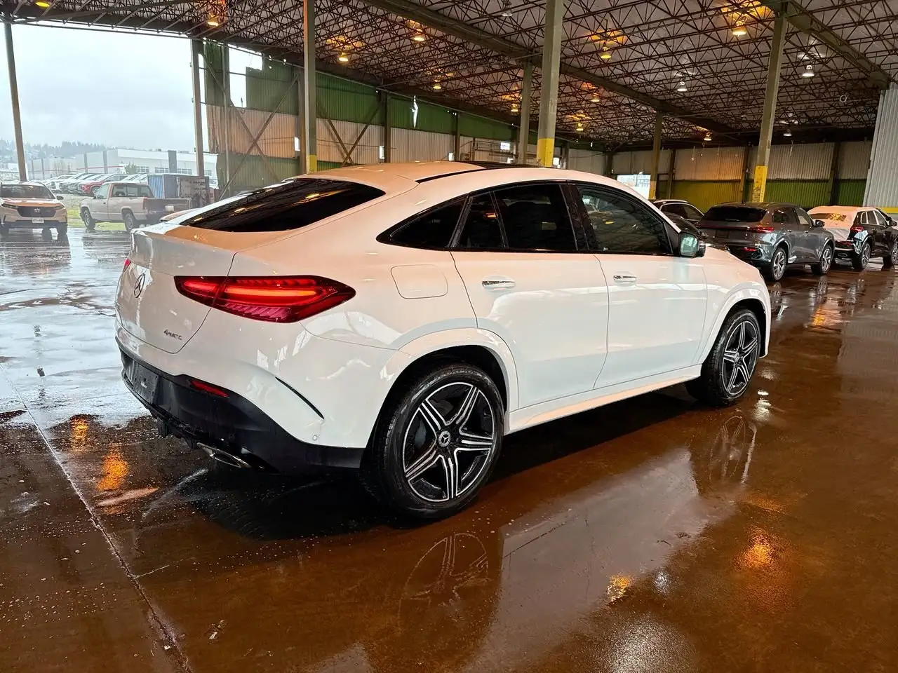 Mercedes-Benz GLE снимка Mercedes-Benz GLE