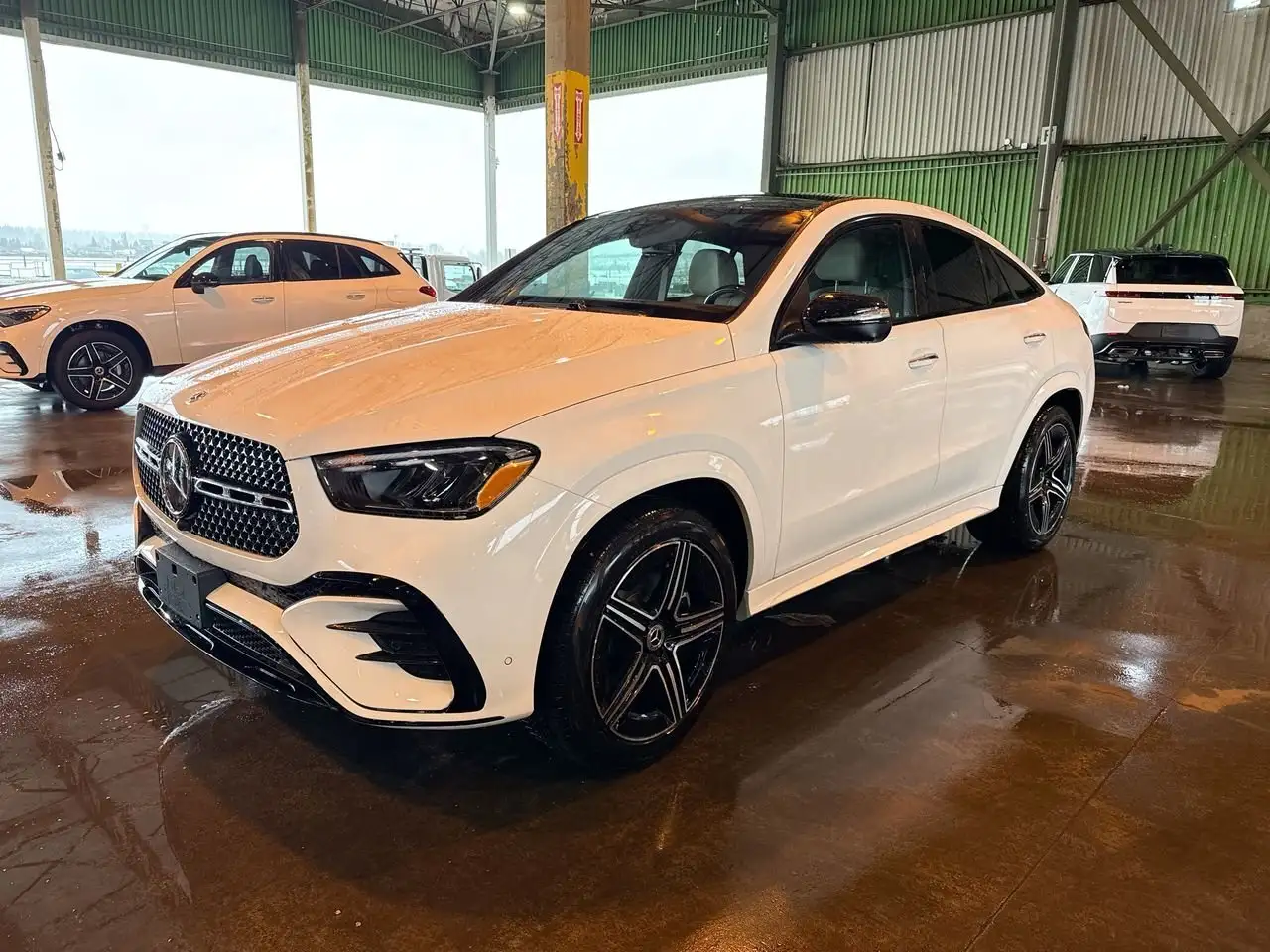 Mercedes-Benz GLE снимка Mercedes-Benz GLE