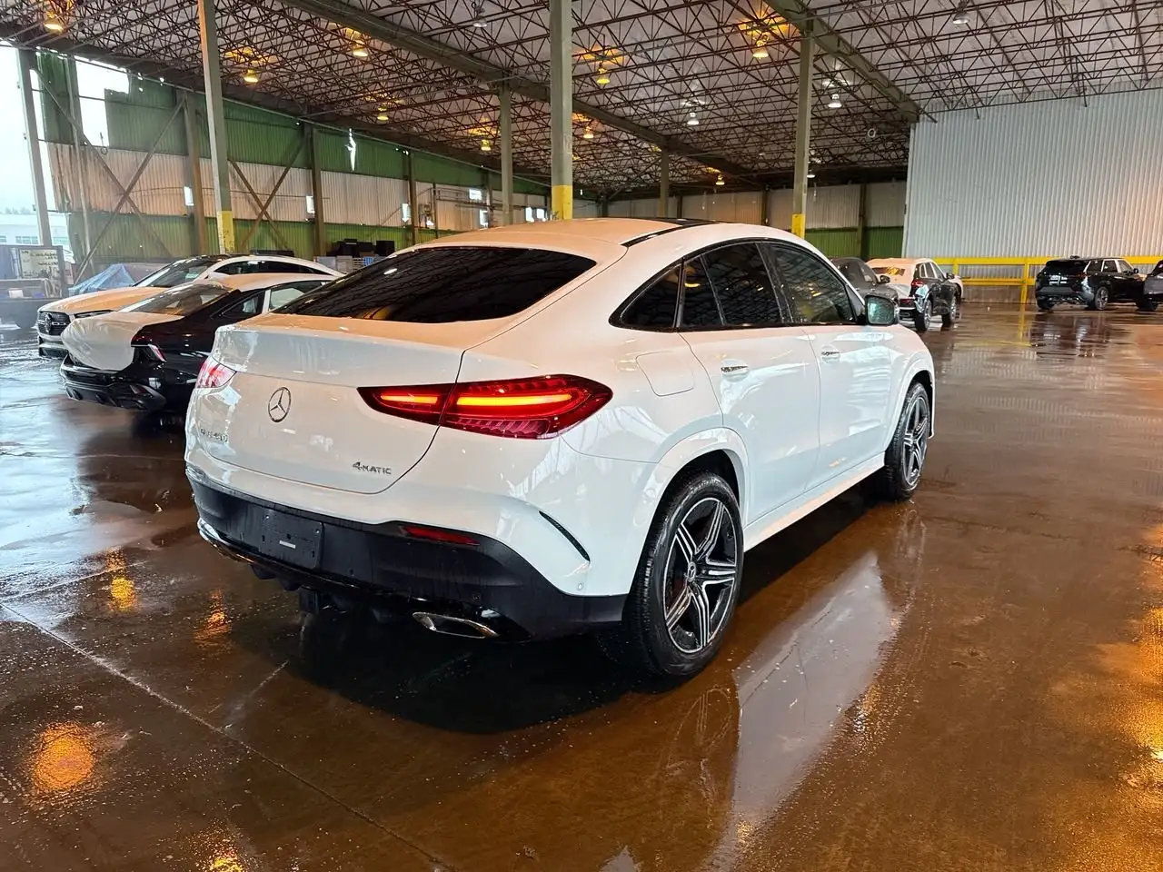 Mercedes-Benz GLE снимка Mercedes-Benz GLE