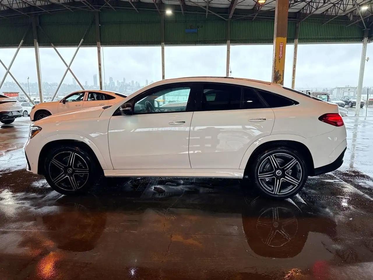 Mercedes-Benz GLE снимка Mercedes-Benz GLE