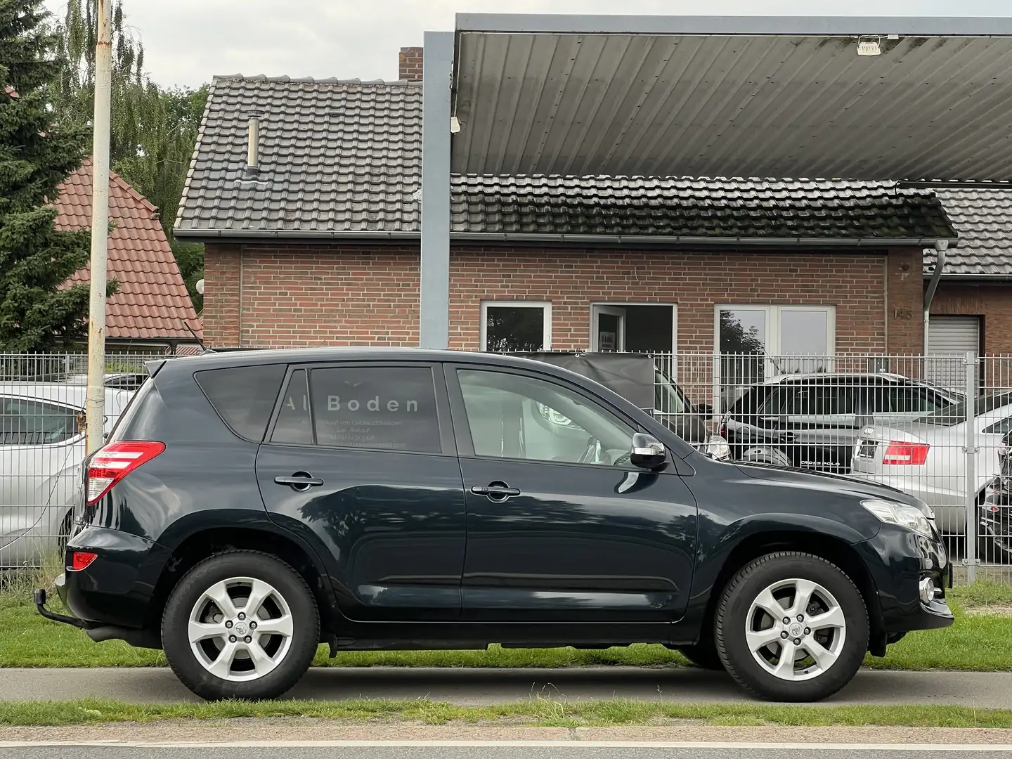Toyota RAV 4 Life 1 Hand Navi Rückfahrt-Cam Keyless Go Szary - 2