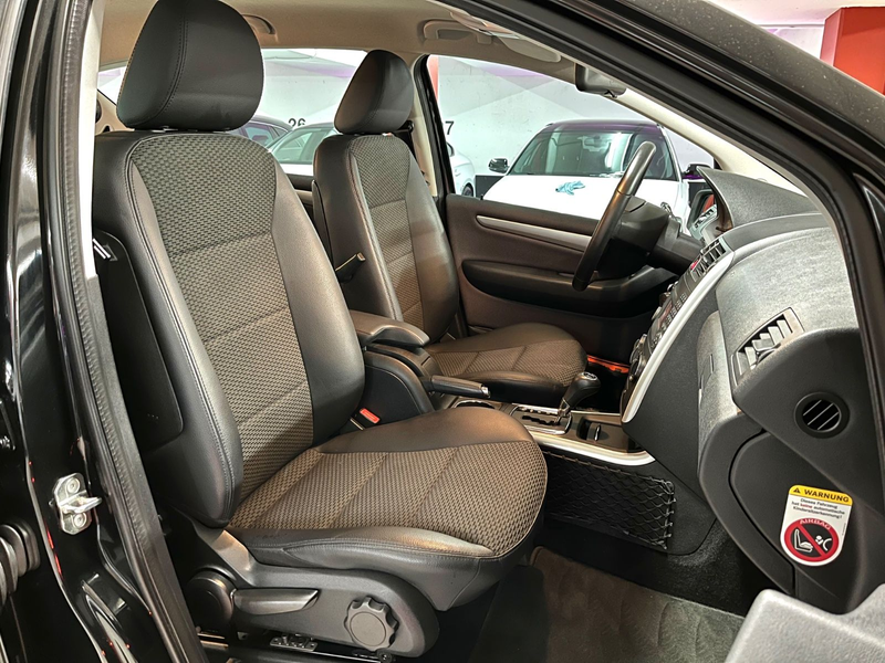 Mercedes-Benz A 160 Avantgarde Automatik gepflegter Zustand — photo 13