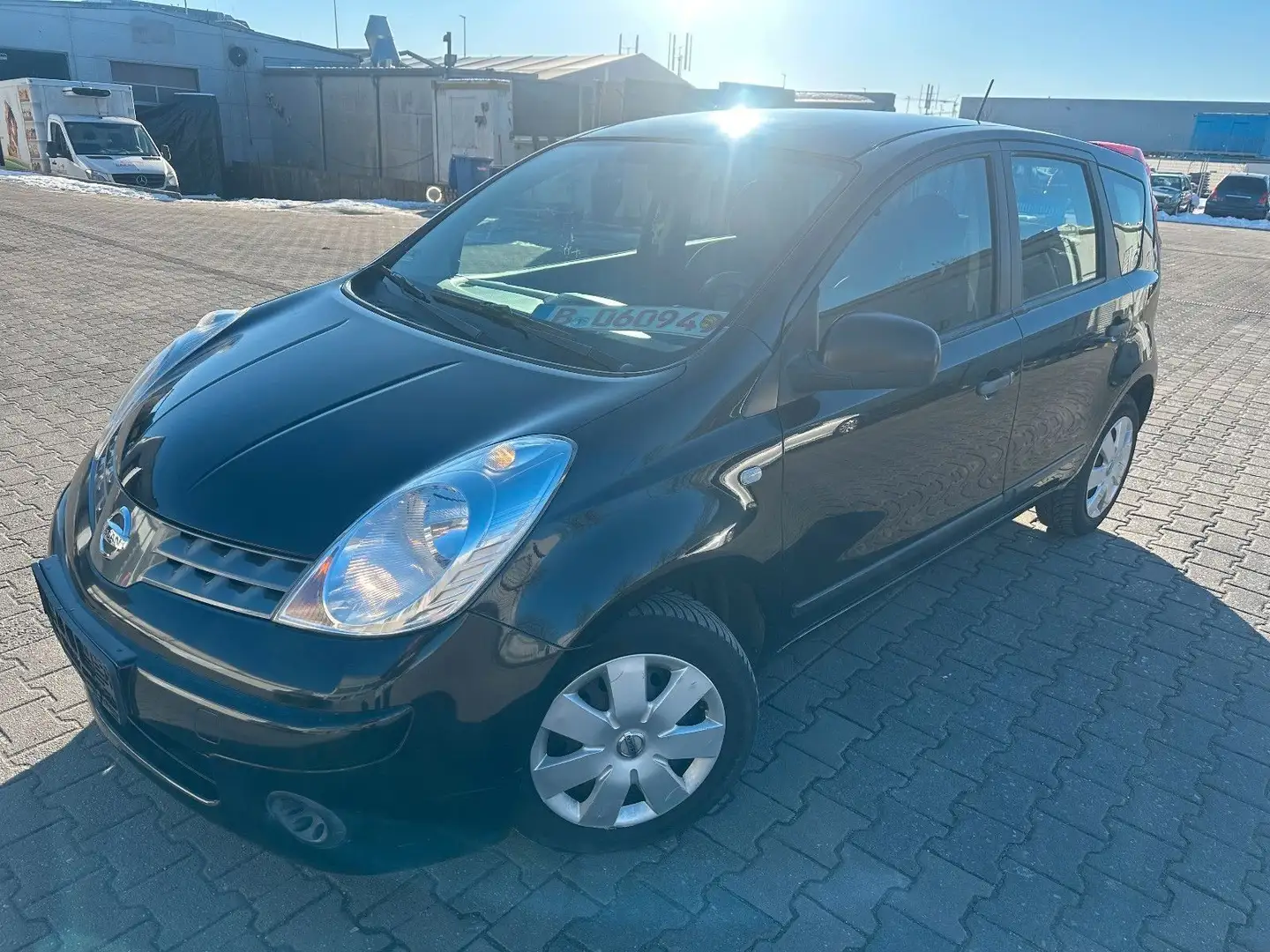Nissan Note Visia/ Klima/ Servolenkung/ 1 Jahr Garanie Schwarz - 1