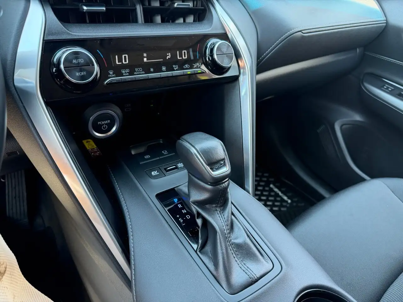 Toyota Venza снимка Toyota Venza