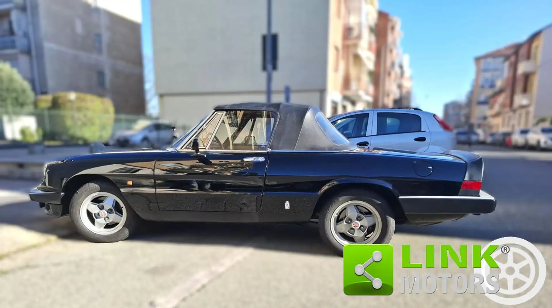 Alfa Romeo Spider 2.0 Schwarz - 2