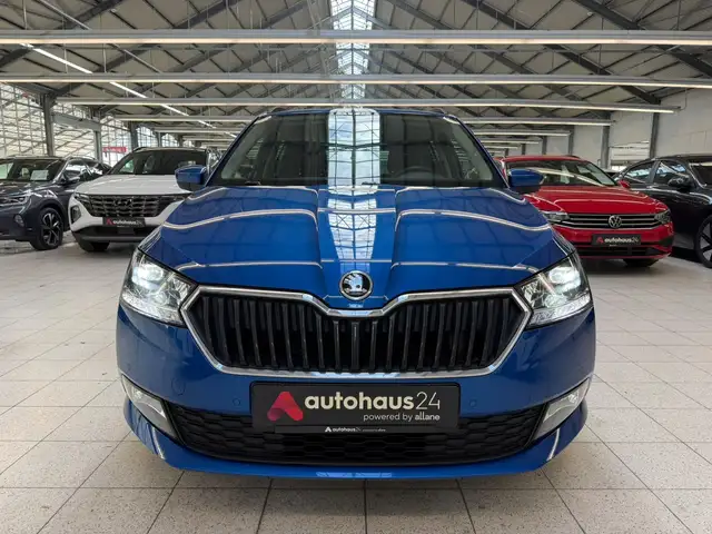 Skoda Fabia view 2