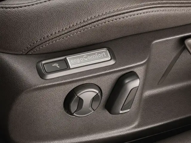 Volkswagen Passat view 10