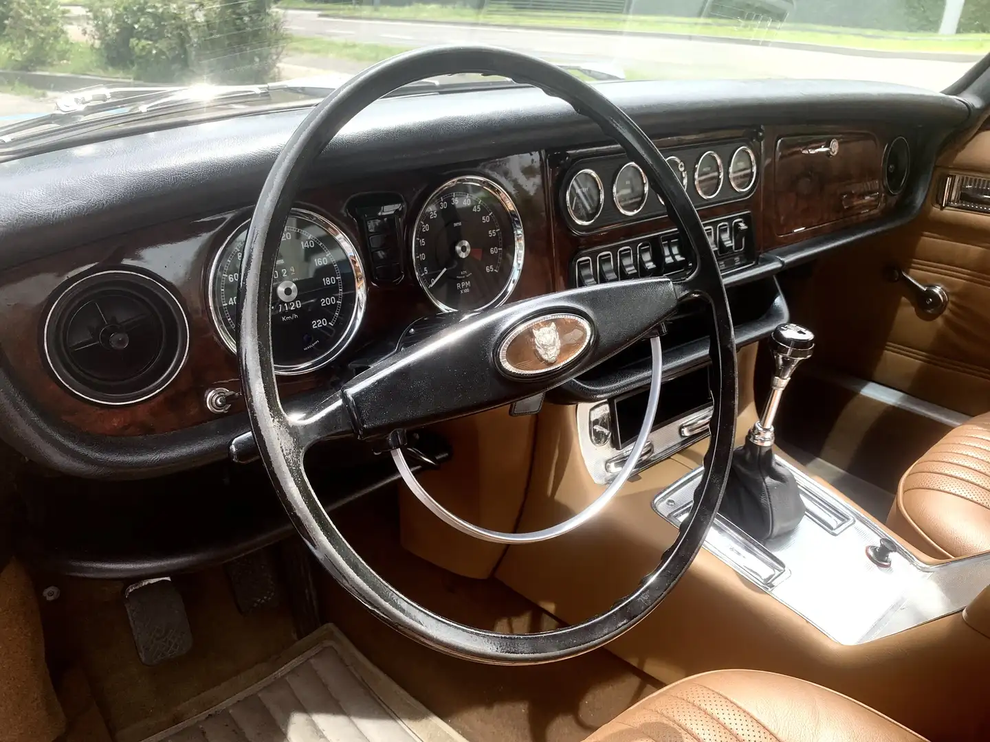 Jaguar XJ6 S1 4.2 manuale Maro - 2