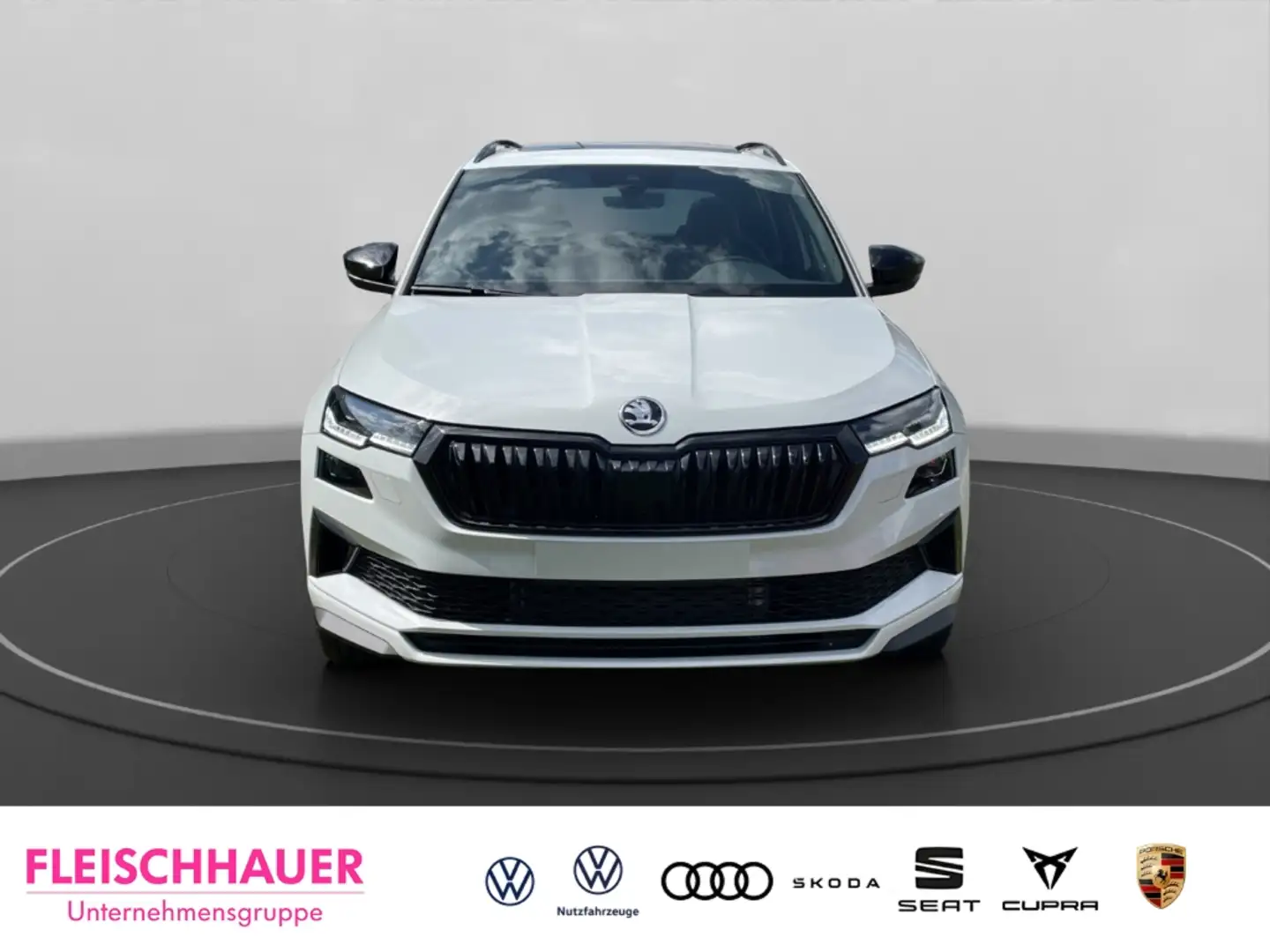 Skoda Karoq 1.5 TSI Sportline AHK CANTON PANO SUITE WINTER+ Blanc - 2