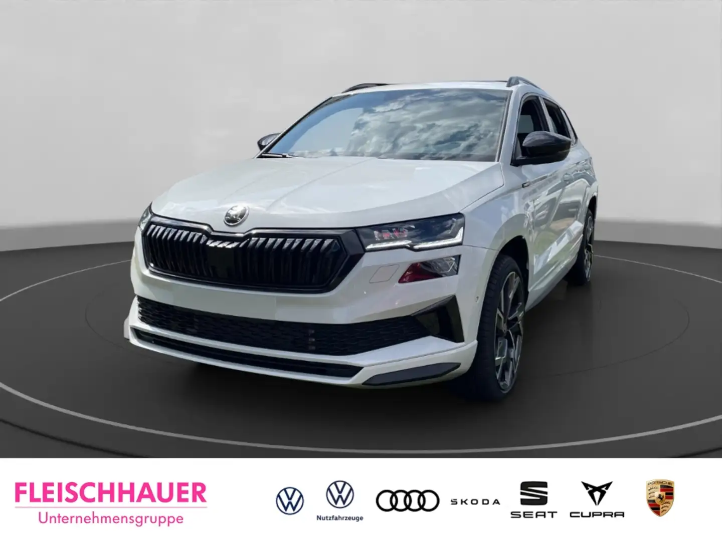 Skoda Karoq 1.5 TSI Sportline AHK CANTON PANO SUITE WINTER+ Blanc - 1
