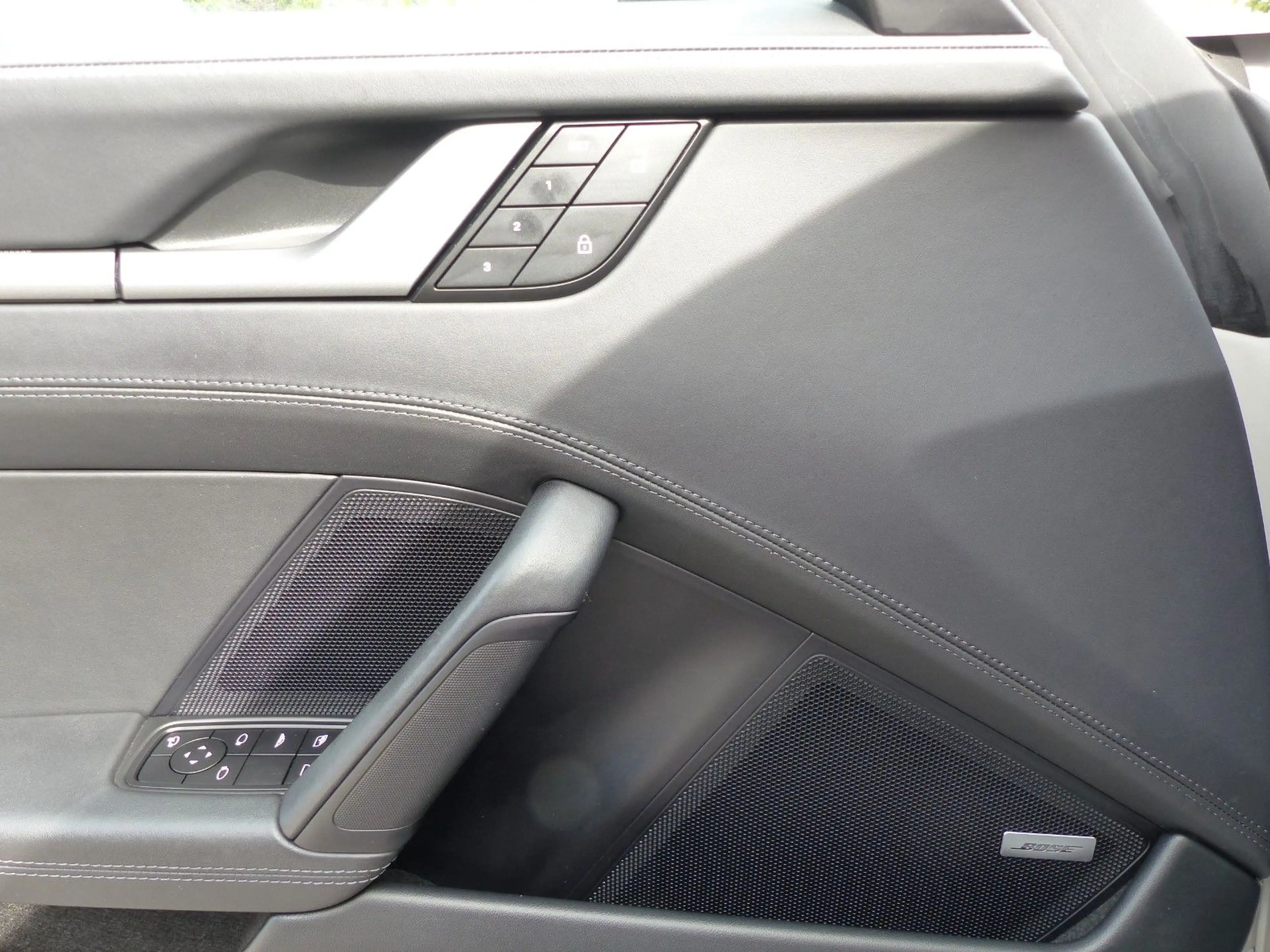 Porsche 992 Cabrio 100% PZ-Service Approved bis 11-27 — photo 13