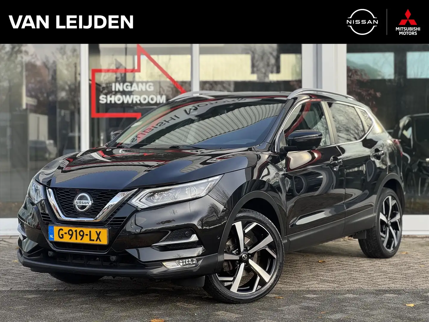 Nissan Qashqai 1.3 DIG-T 140pk Tekna | Panoramadak | Navigatie | Negro - 1