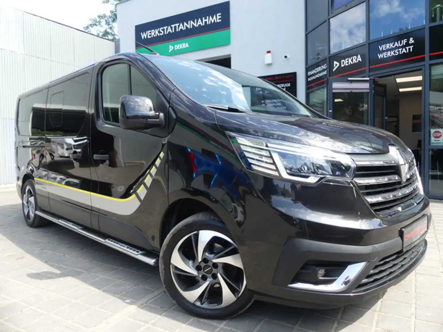 Renault Trafic Grand Life 2.0 DCI L2H1 CAMPINGBOX IRMSCHER Noir - 1