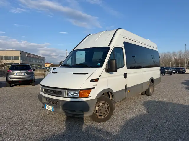 Iveco Daily 50C15 Unijet Htp | 12 posti e 2 carrozzelle