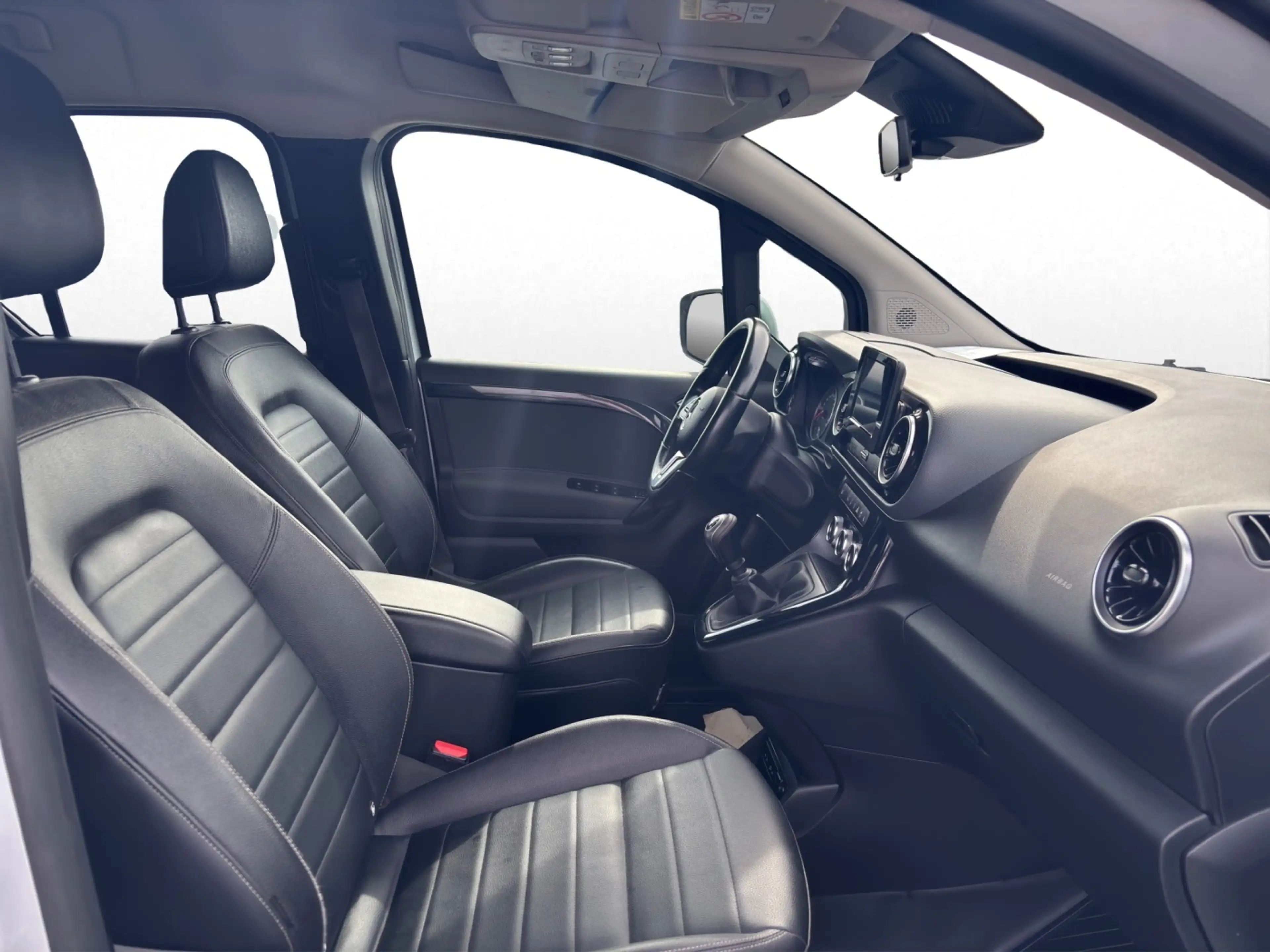 Mercedes-Benz T-Class T 160 STYLE Kam. KeyLess KlimaA PDC SHZ SpurH — photo 15
