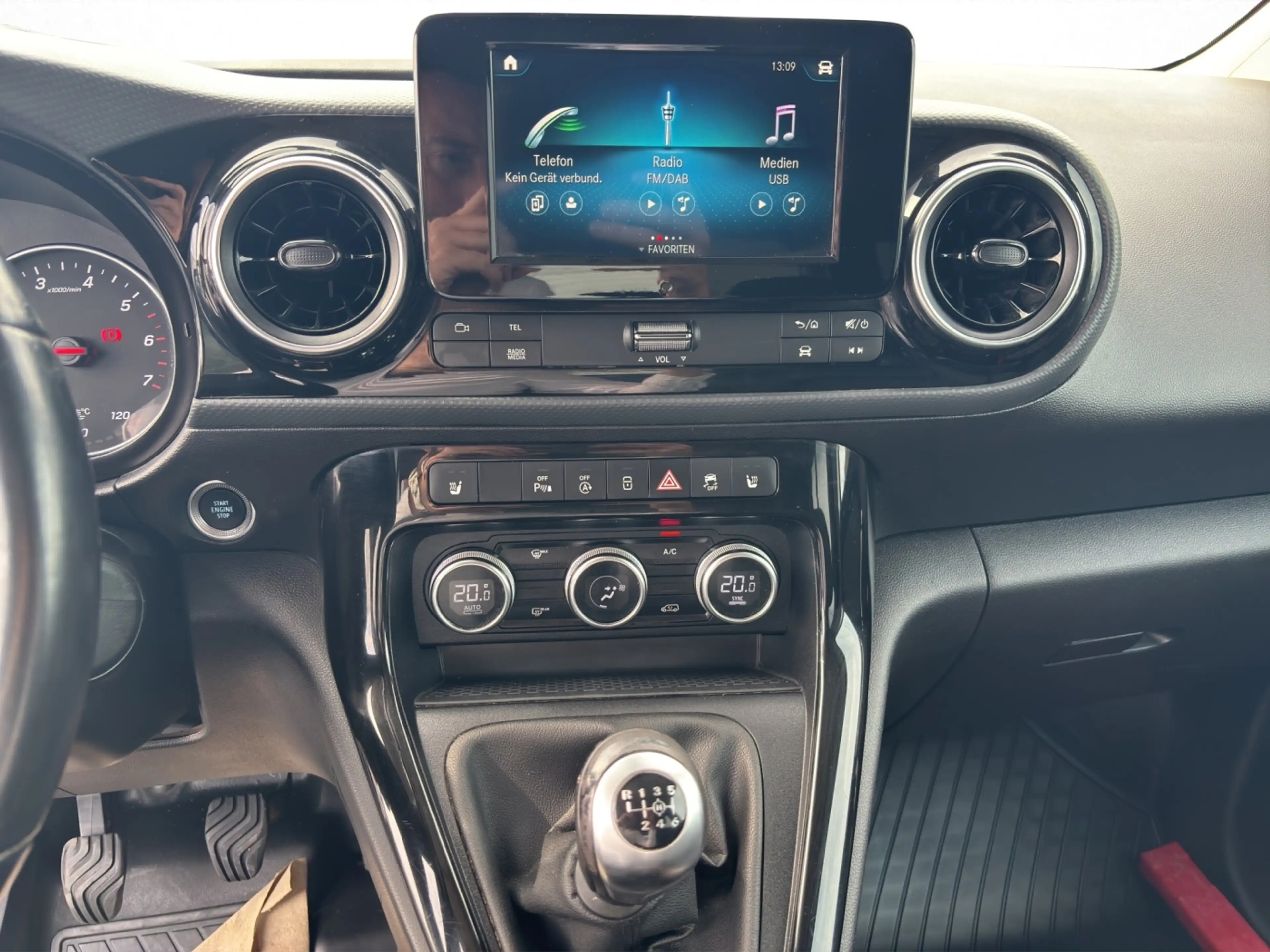 Mercedes-Benz T-Class T 160 STYLE Kam. KeyLess KlimaA PDC SHZ SpurH — photo 12