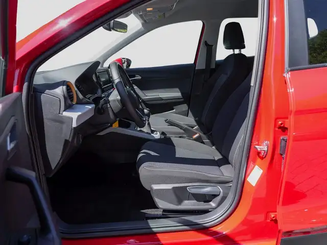 Seat Arona view 8