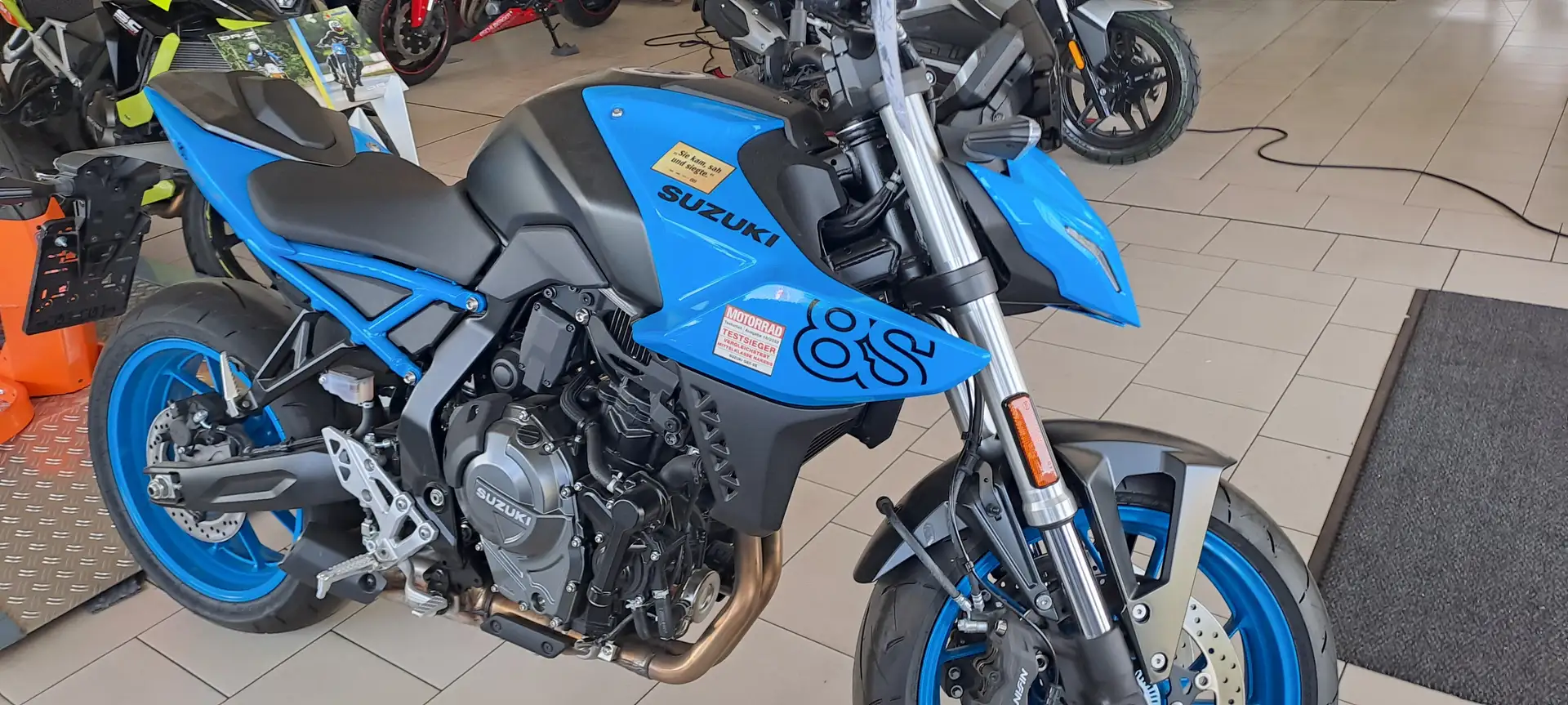 Suzuki GSX 8S 48 PS die sich wie 80 PS anfülen (Lt1000PS net) Blau - 1