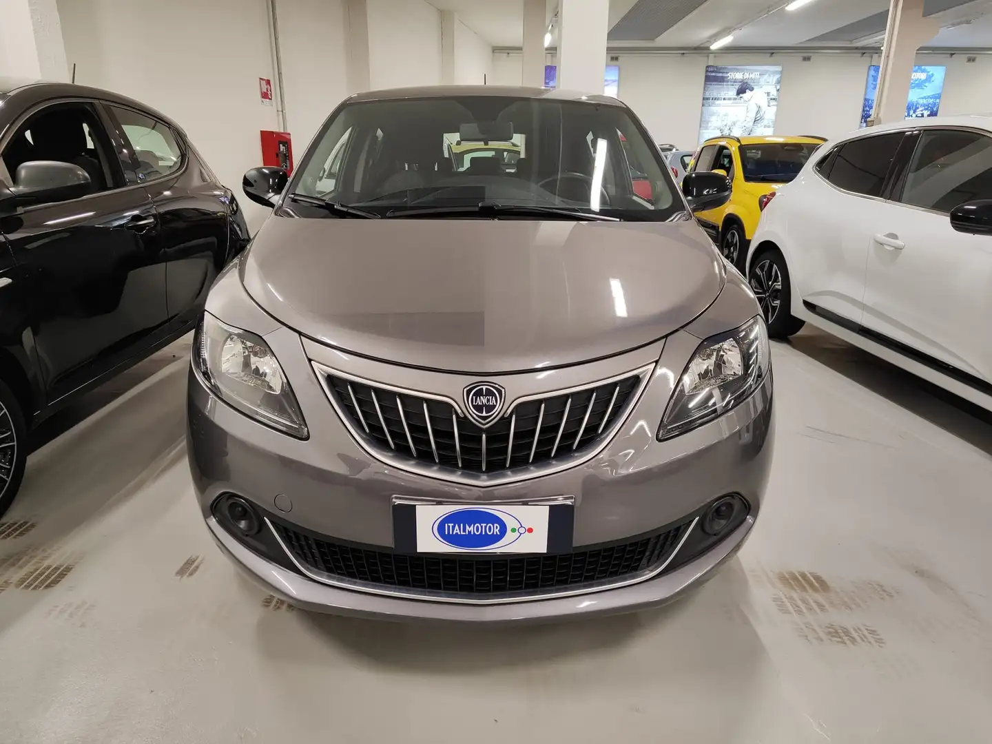 Lancia Ypsilon 1.0 Hybrid Silver s&s 70cv - 2