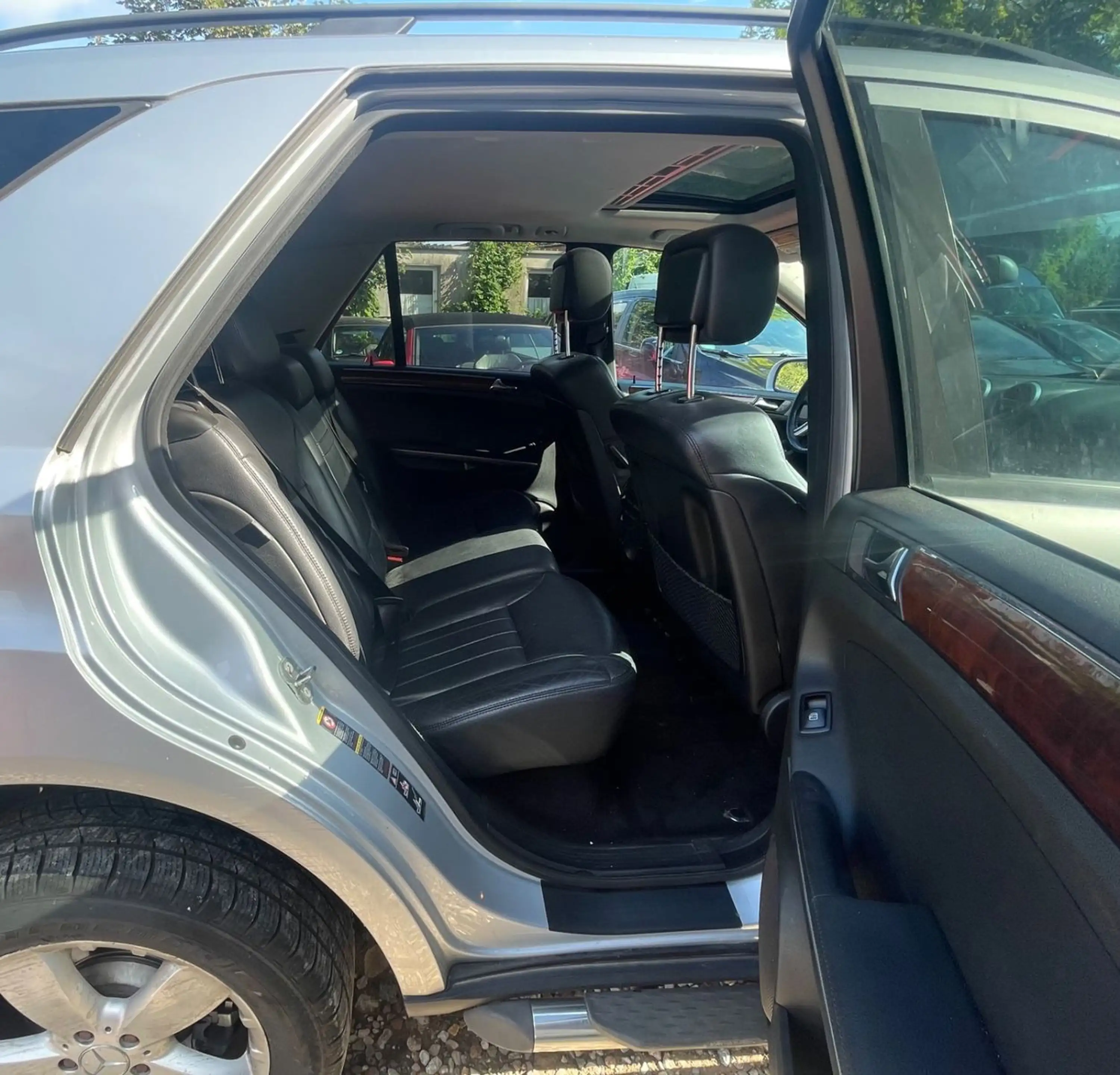 Mercedes-Benz ML 500 4MATIC-VOLLAUSSTATTUNG — photo 11