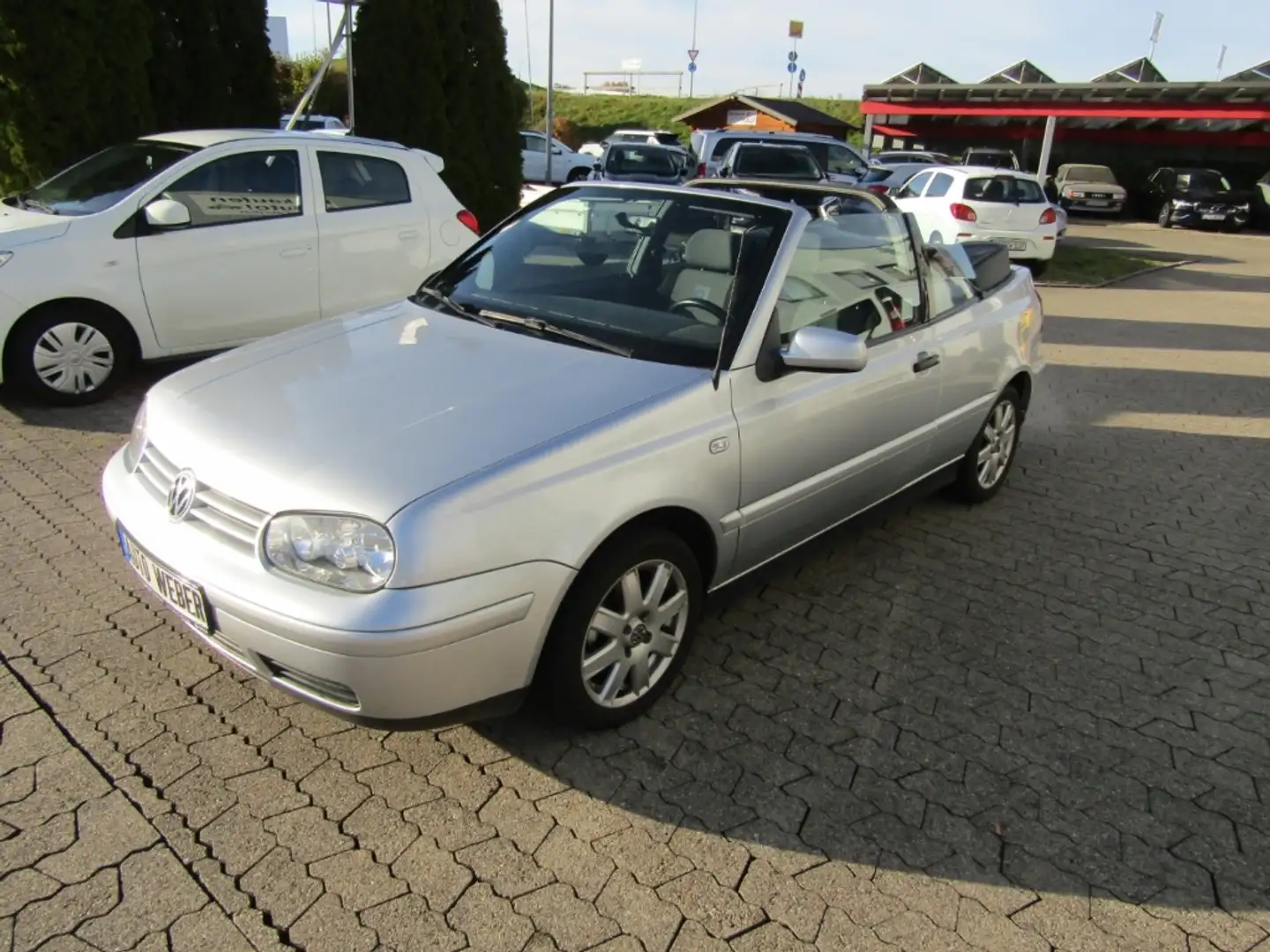 Volkswagen Golf Cabriolet 2.0 Sportline Klima Radio Alu Silber - 2