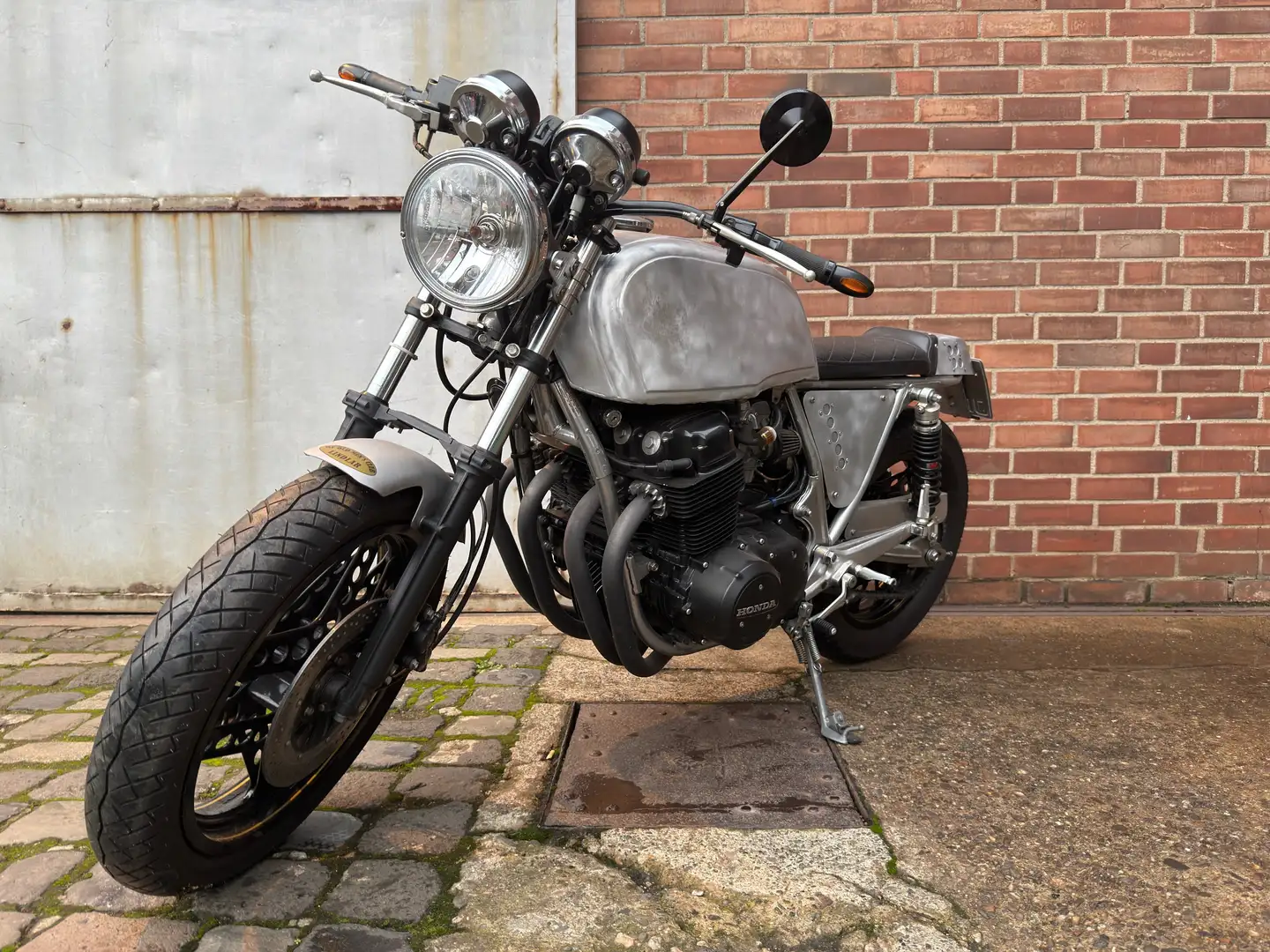 Honda CB 750 four +GUTER UMBAU+ Plateado - 1