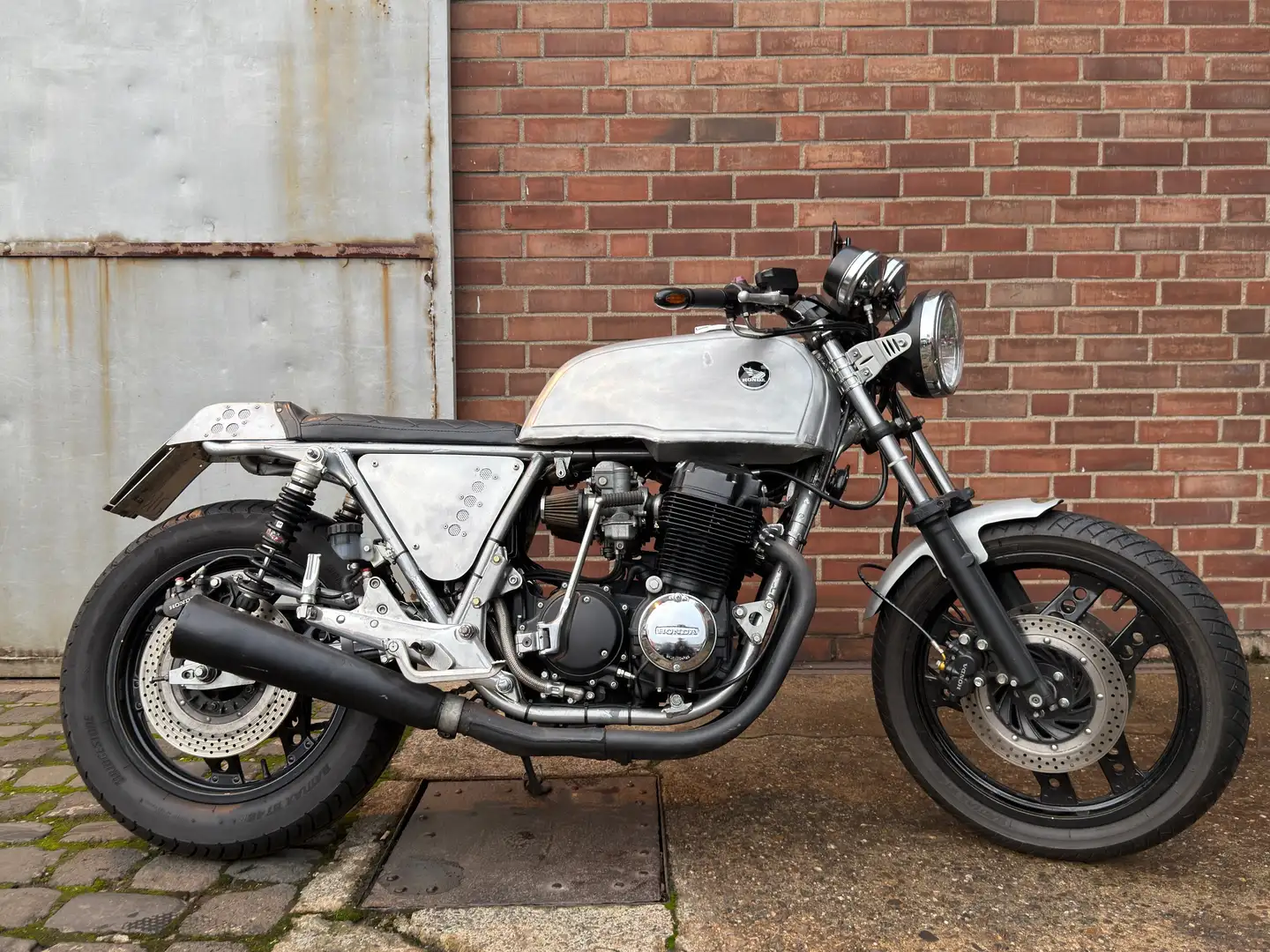 Honda CB 750 four +GUTER UMBAU+ Plateado - 2