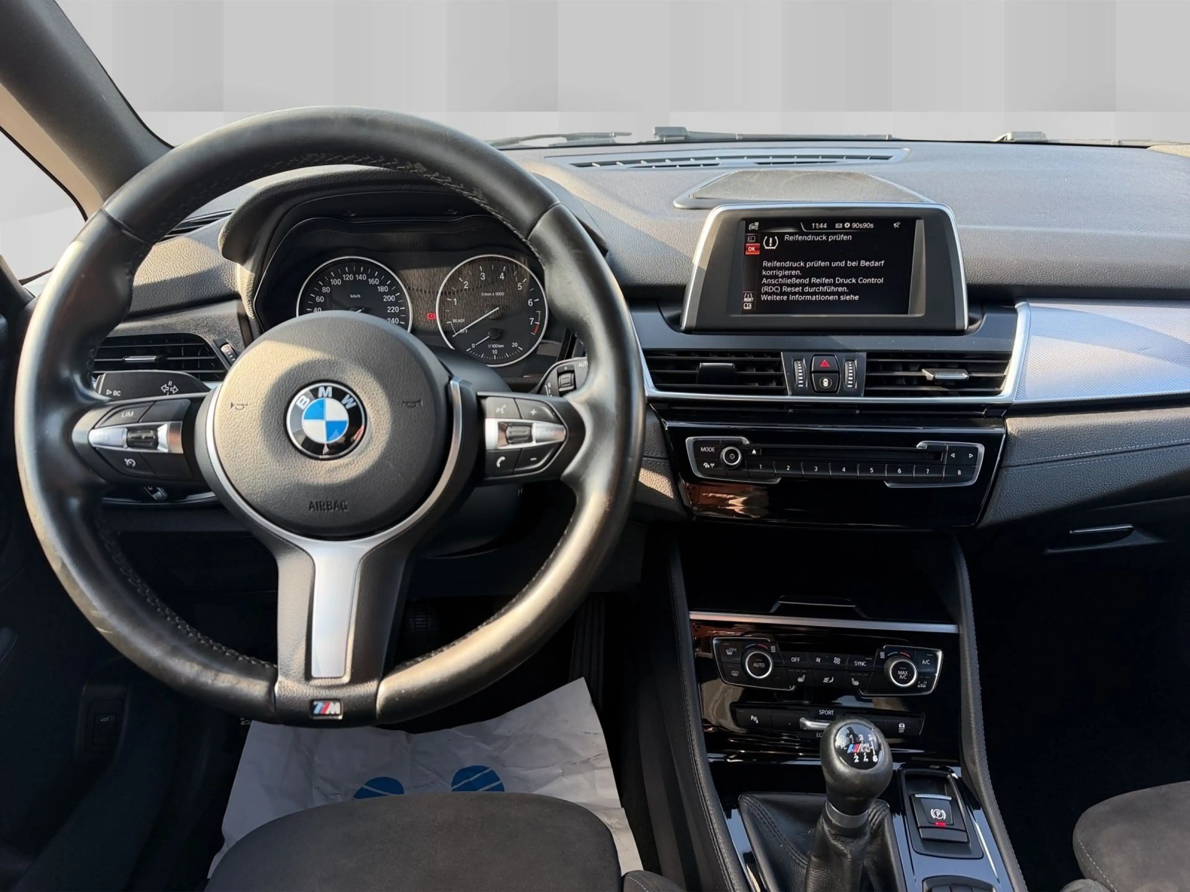 BMW 218 M Sport / 1.Hd Shadow Keyless — photo 12
