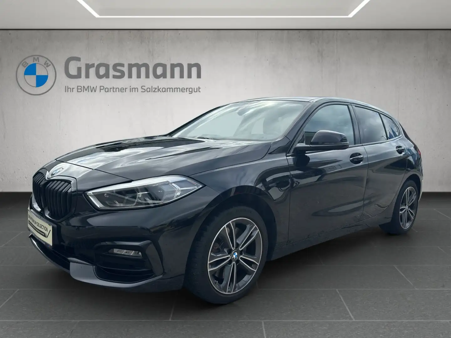 BMW 120 120d xDrive Schwarz - 1