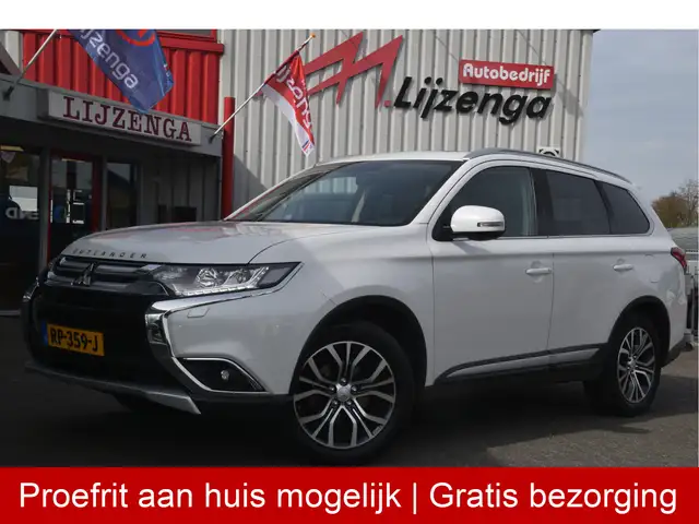 Mitsubishi Outlander 2.0 Instyle 7p LED | Navi | pano | Keyless | Trekh