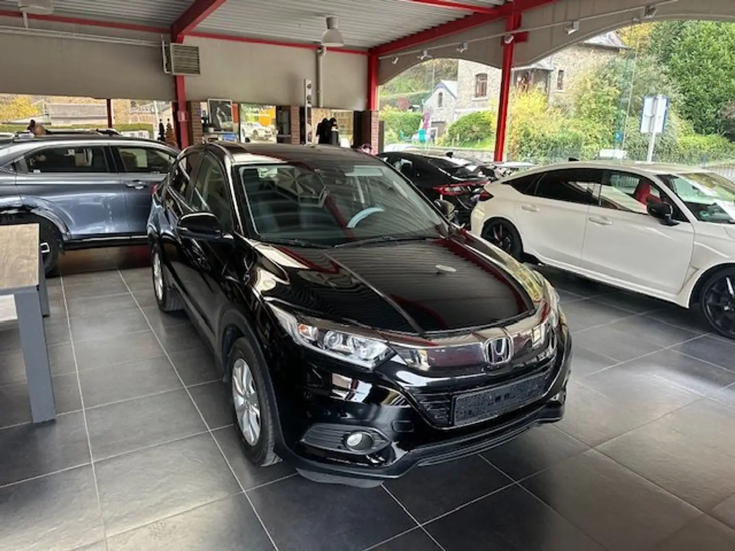 Honda HR-V HR-V 1.5i-VTEC Elegance Černá - 1