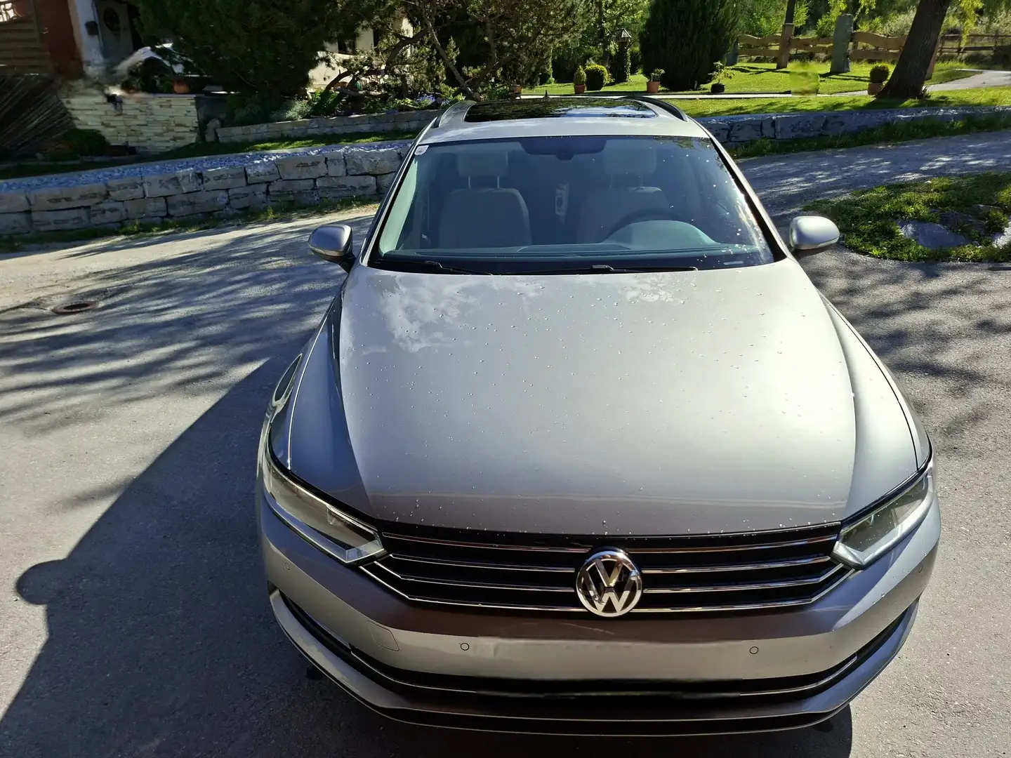 Volkswagen Passat Highline 1,6 TDI DSG Silber - 2