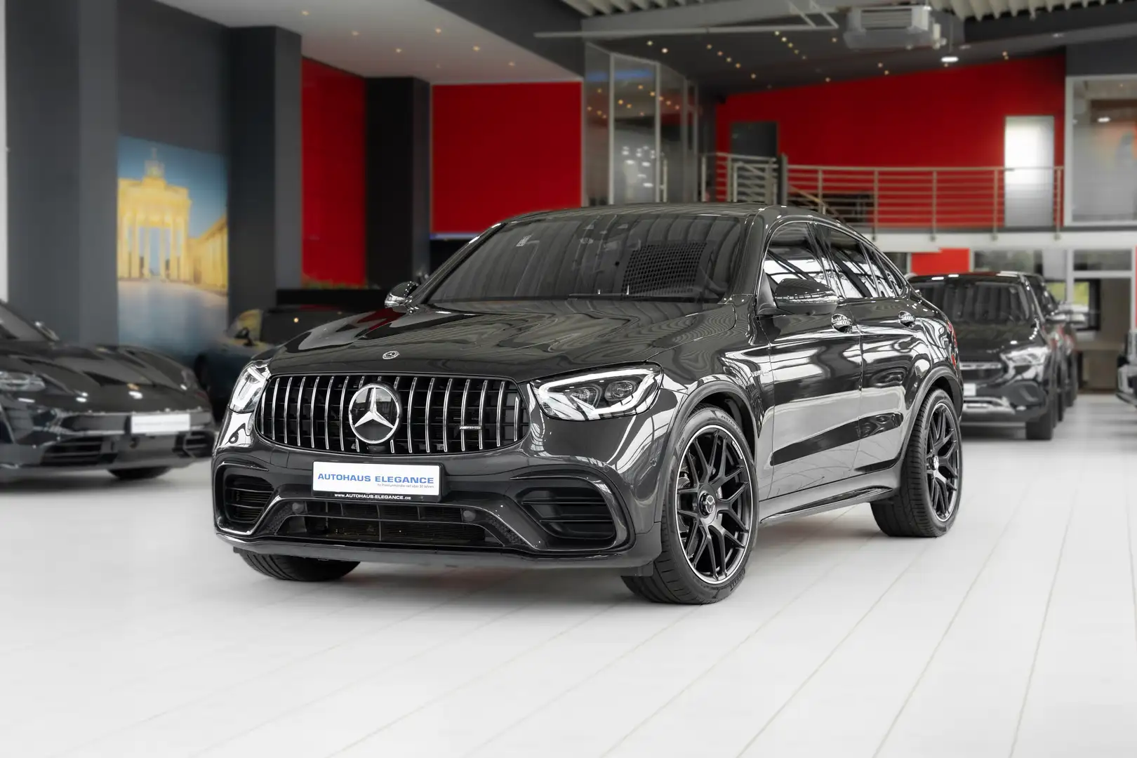 Mercedes-Benz GLC 63 AMG *CARBON*BURM*NIGHT*PANO*HUP*NAPPA*LED Šedá - 1