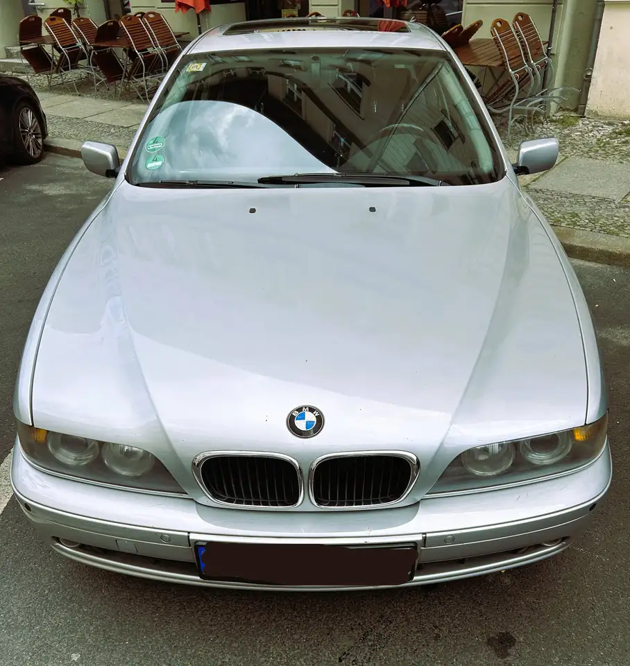 BMW 525