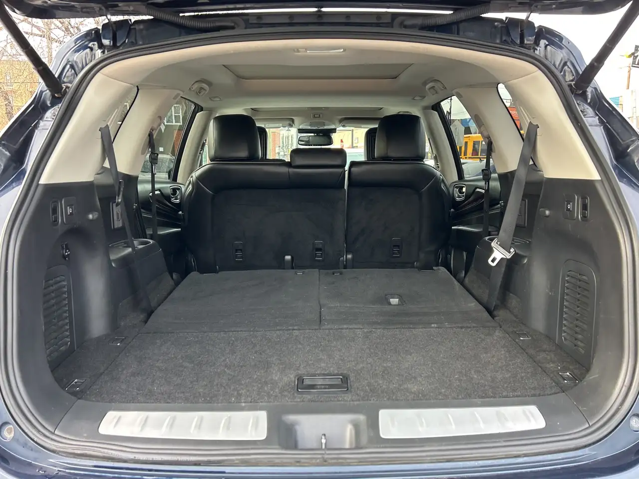 Infiniti QX60 снимка Infiniti QX60