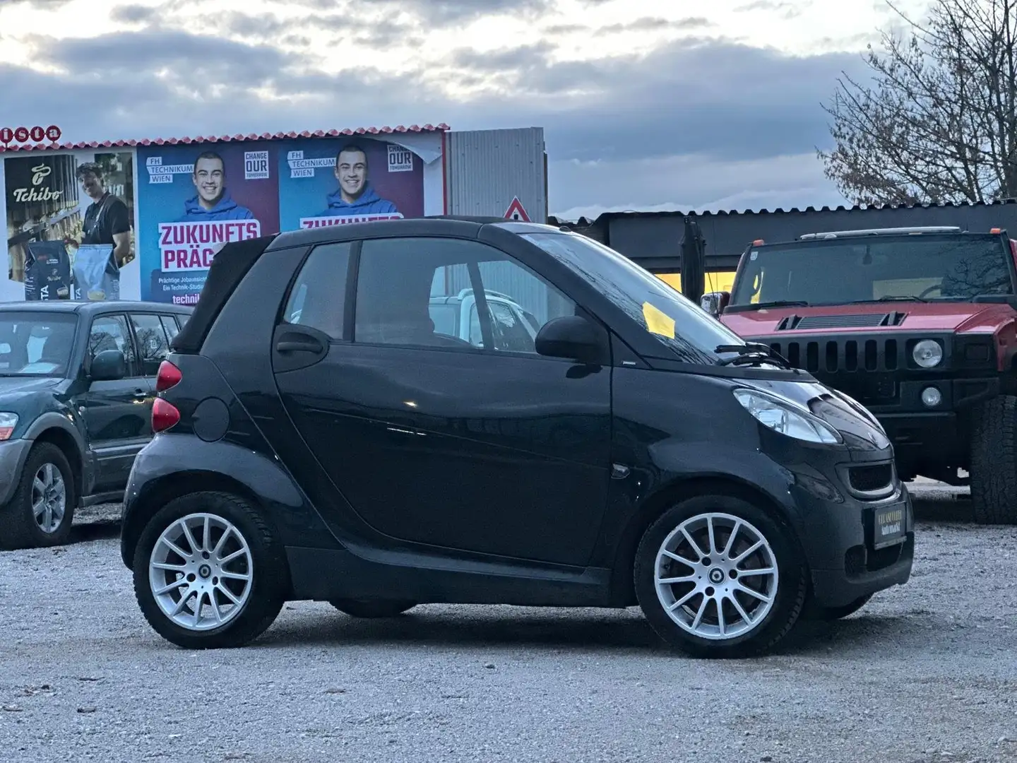 smart forTwo Cabrio Micro Hybrid Drive Schwarz - 1