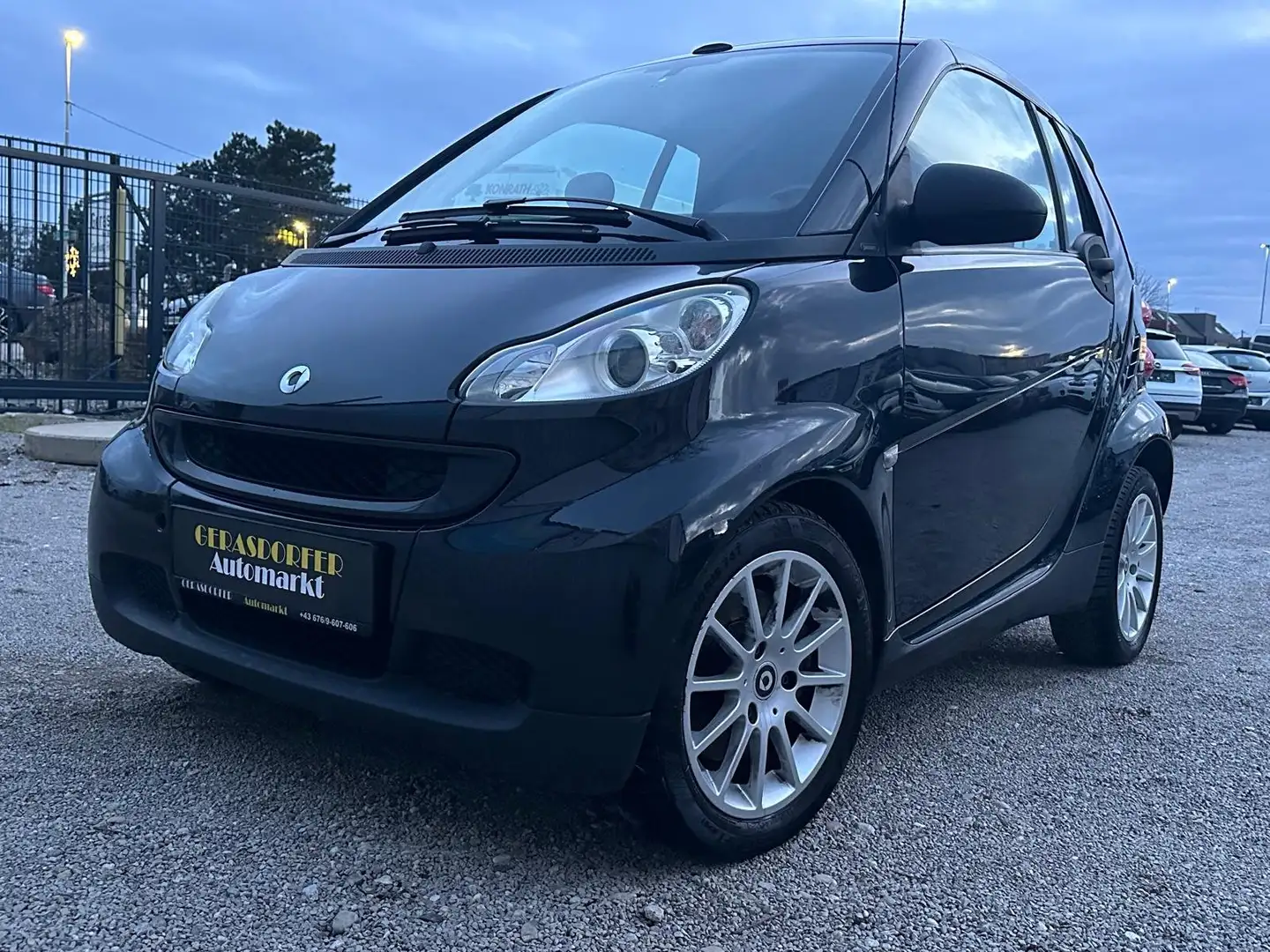 smart forTwo Cabrio Micro Hybrid Drive Schwarz - 2