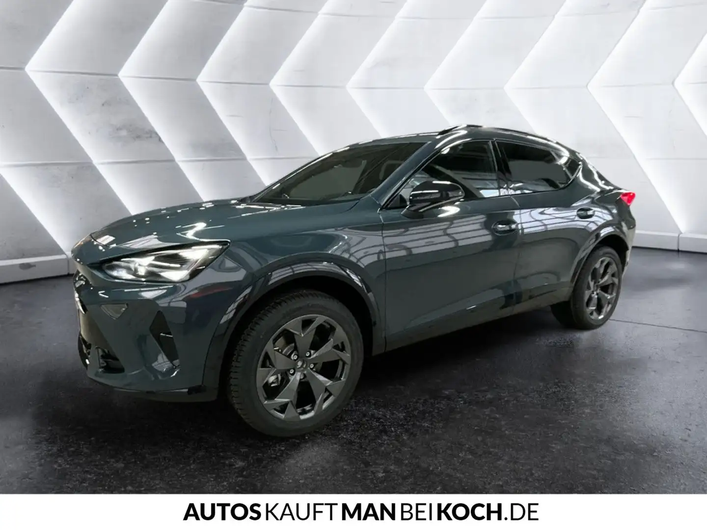 CUPRA Formentor 1.5 eTSI DSG SHZ KLIMA ALLWETTER Navi Blau - 2