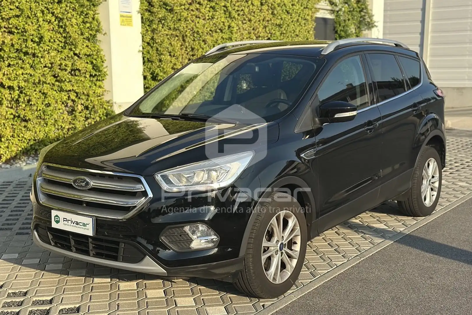 Ford Kuga Kuga 1.5 TDCI 120 CV S&S 2WD Powershift Titanium Nero - 1
