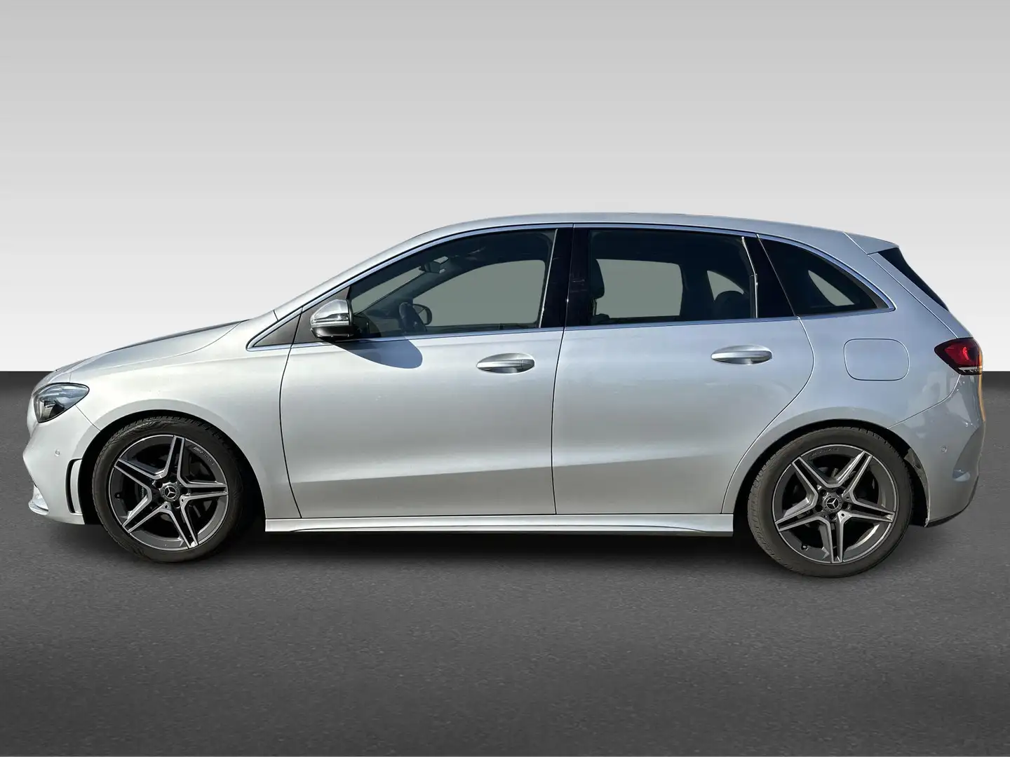 Mercedes-Benz B 180 Premium AMG Grijs - 2