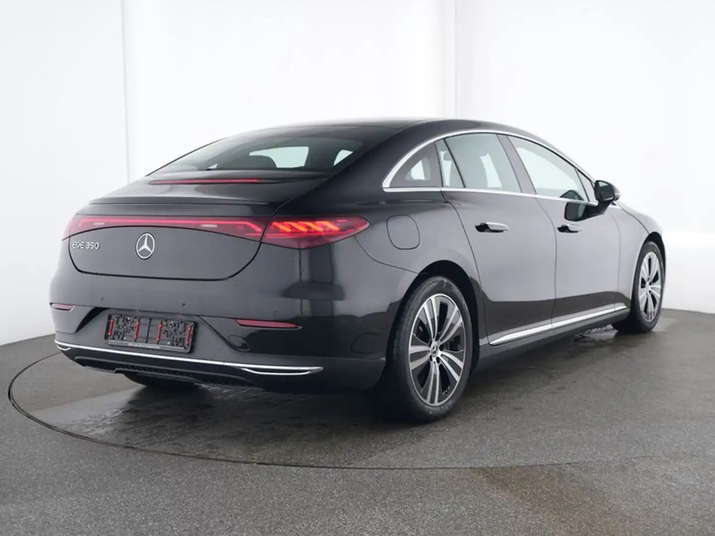Mercedes-Benz EQE 350 Edition Electric Art Airmatic Pano 22kW Schwarz - 2