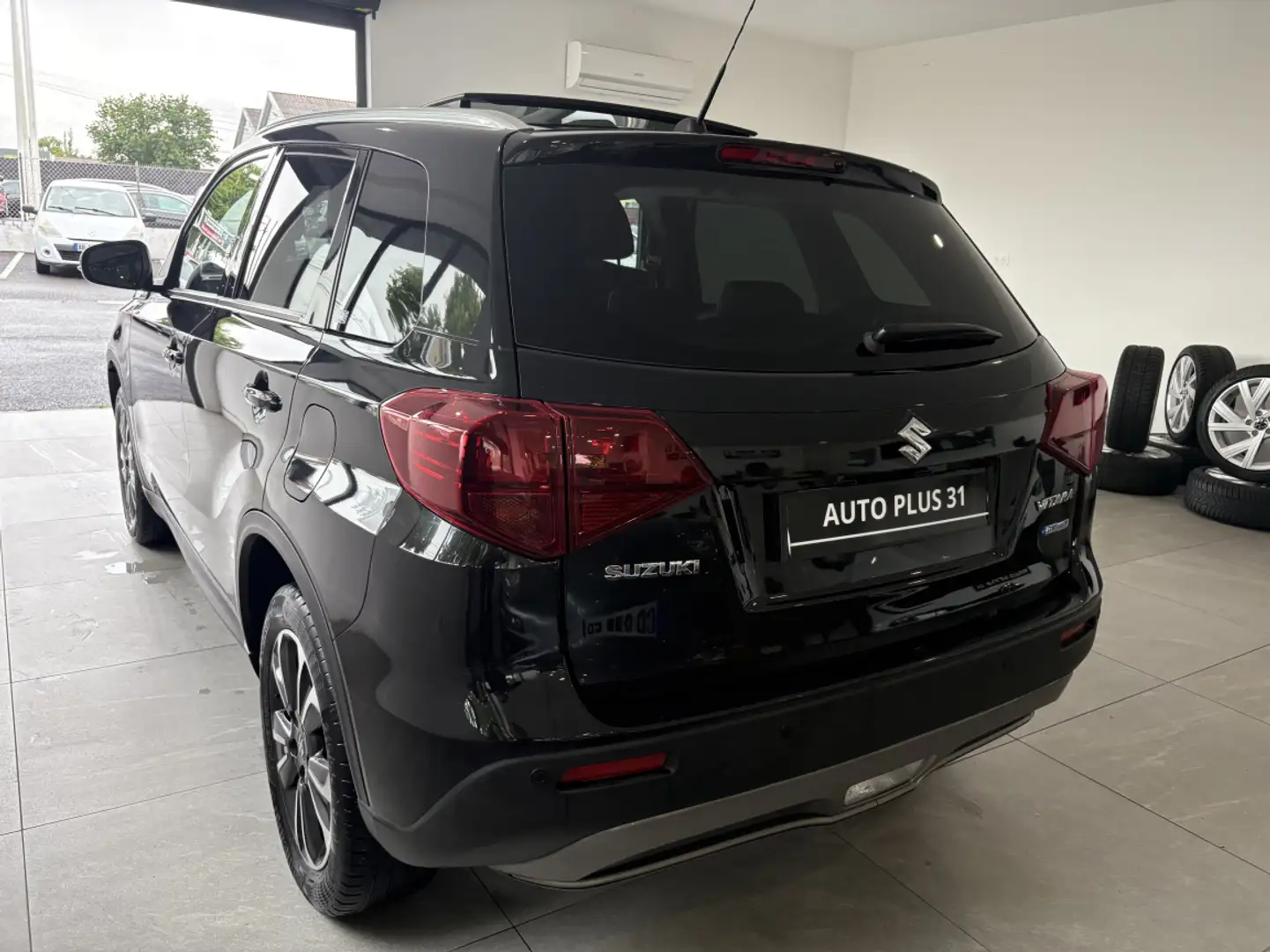 Suzuki Vitara 1.4 Boosterjet Hybrid Style - 2