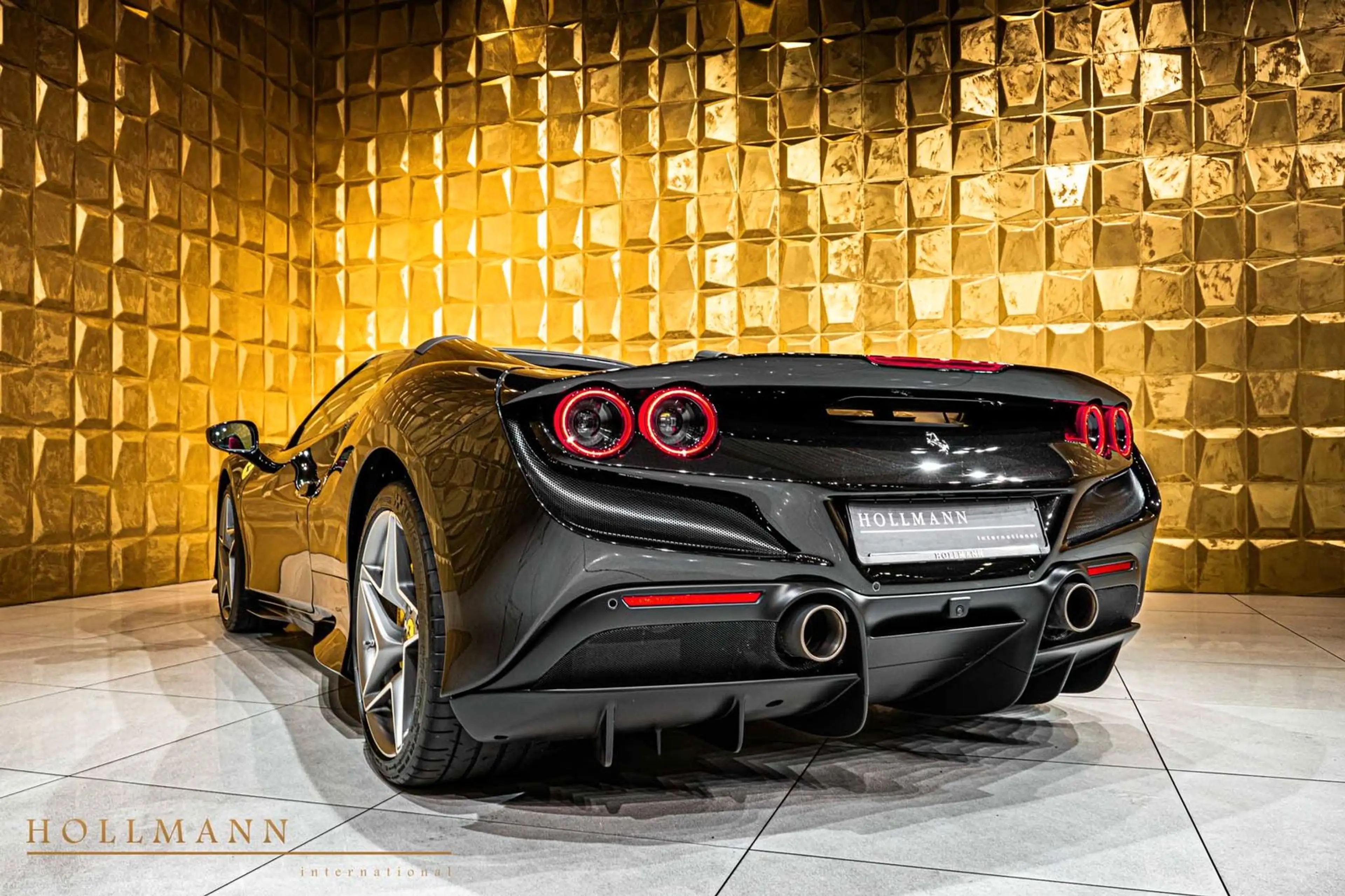 Ferrari F8 Spider CARBON + LIFT + RACING SEATS — photo 5