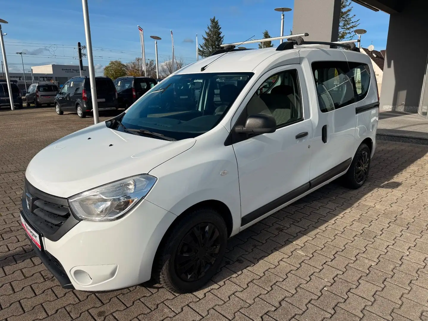 Dacia Dokker Laureate*Klima,elektr.Fenster,Bluetooth Weiß - 1