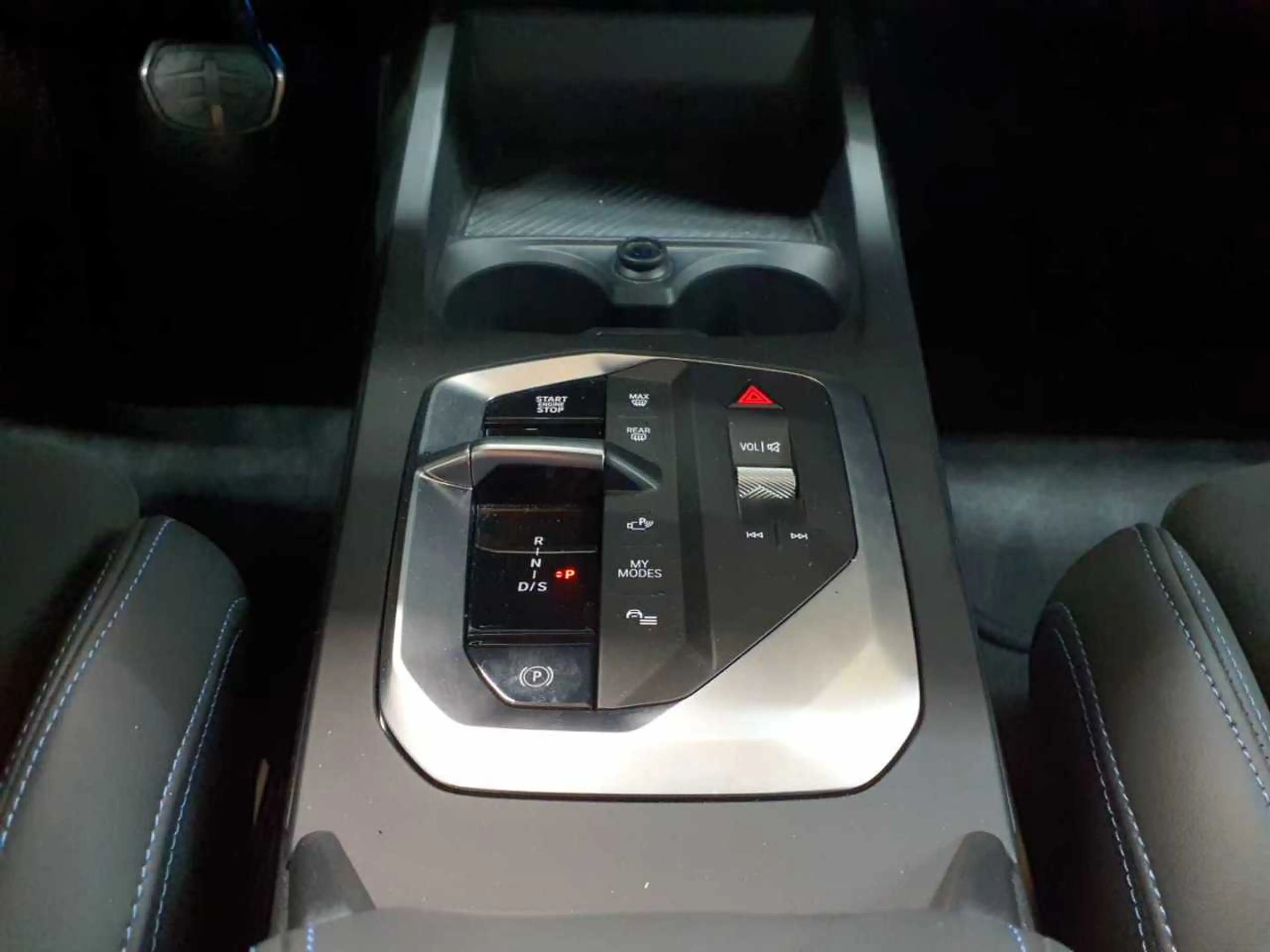 BMW 120 120 Aut. M Sportpaket PANO NAV — photo 10
