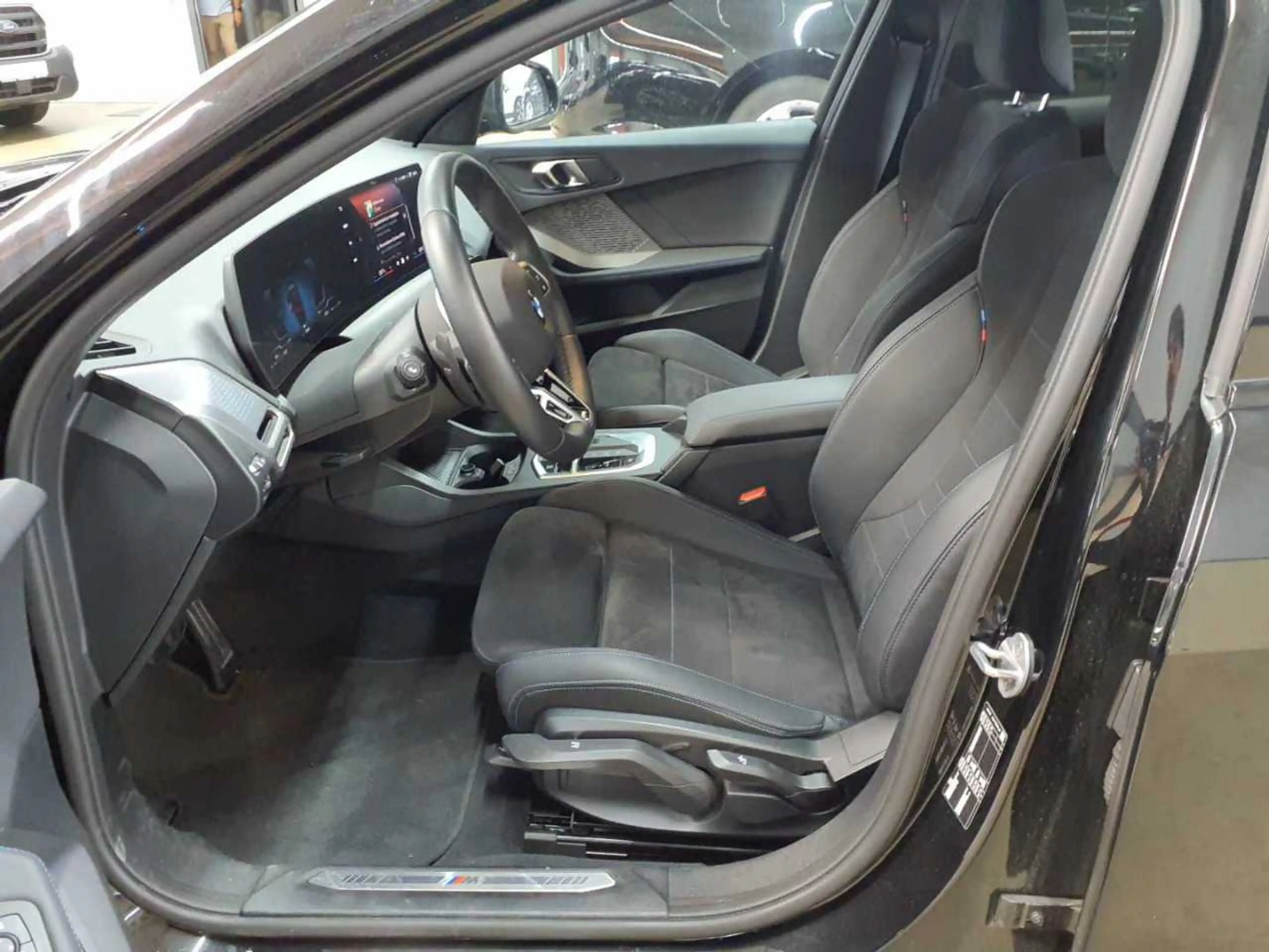 BMW 120 120 Aut. M Sportpaket PANO NAV — photo 8
