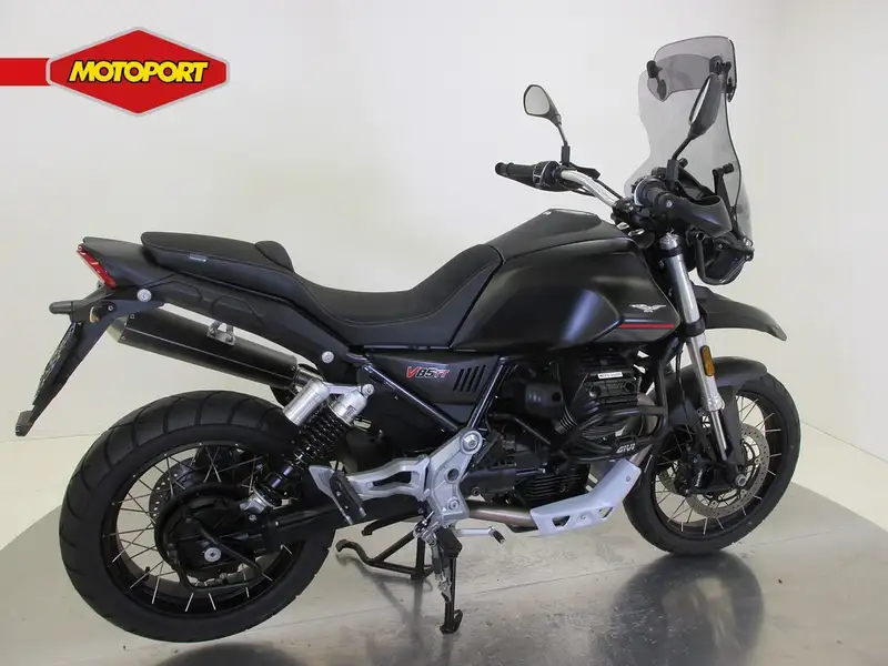 Moto Guzzi V 85 TT - foto 5