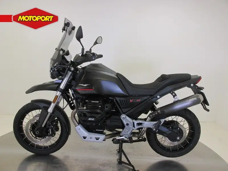 Moto Guzzi V 85 TT - foto 4